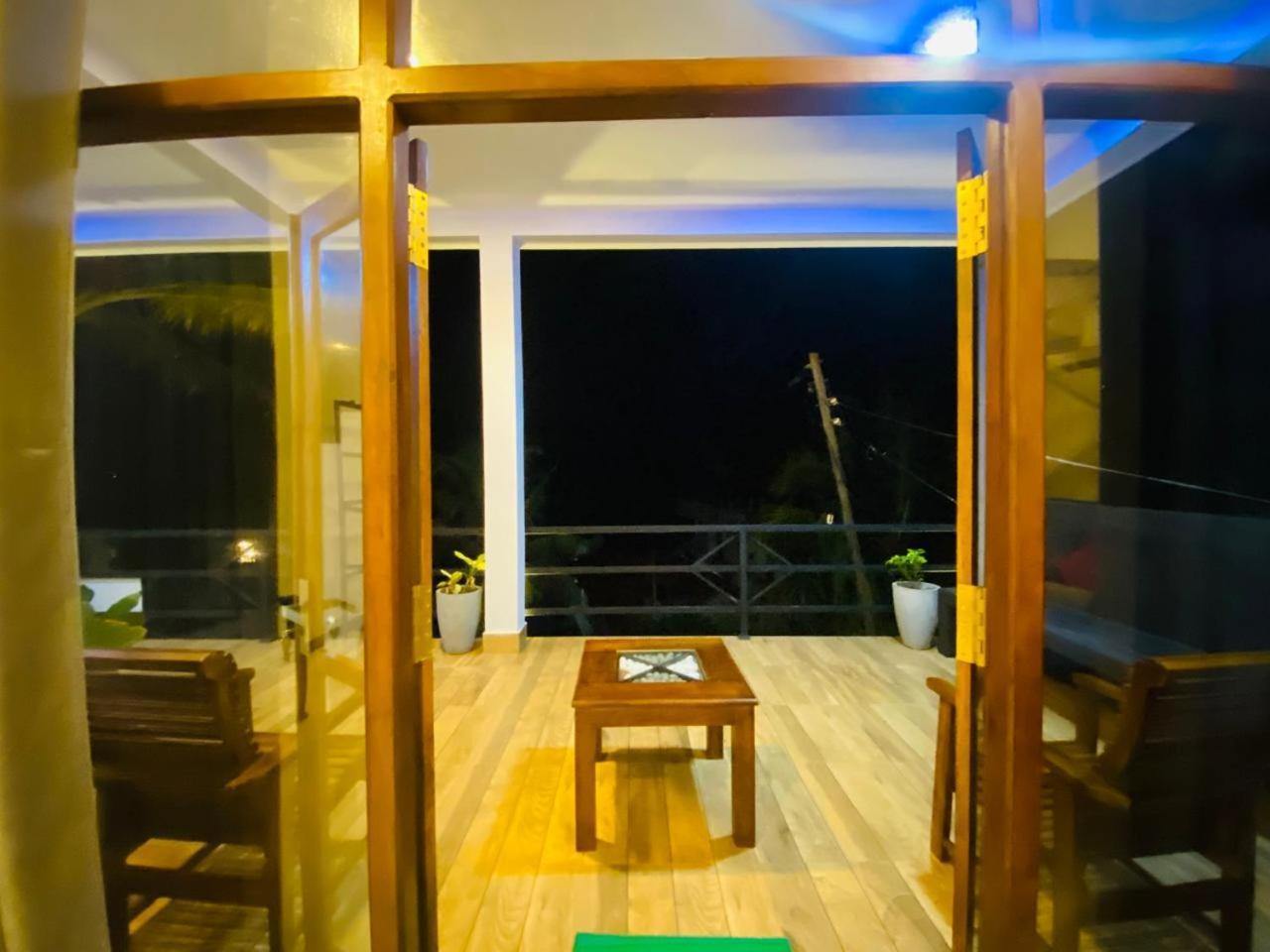 The Wave'S Guest House Мирисса Экстерьер фото