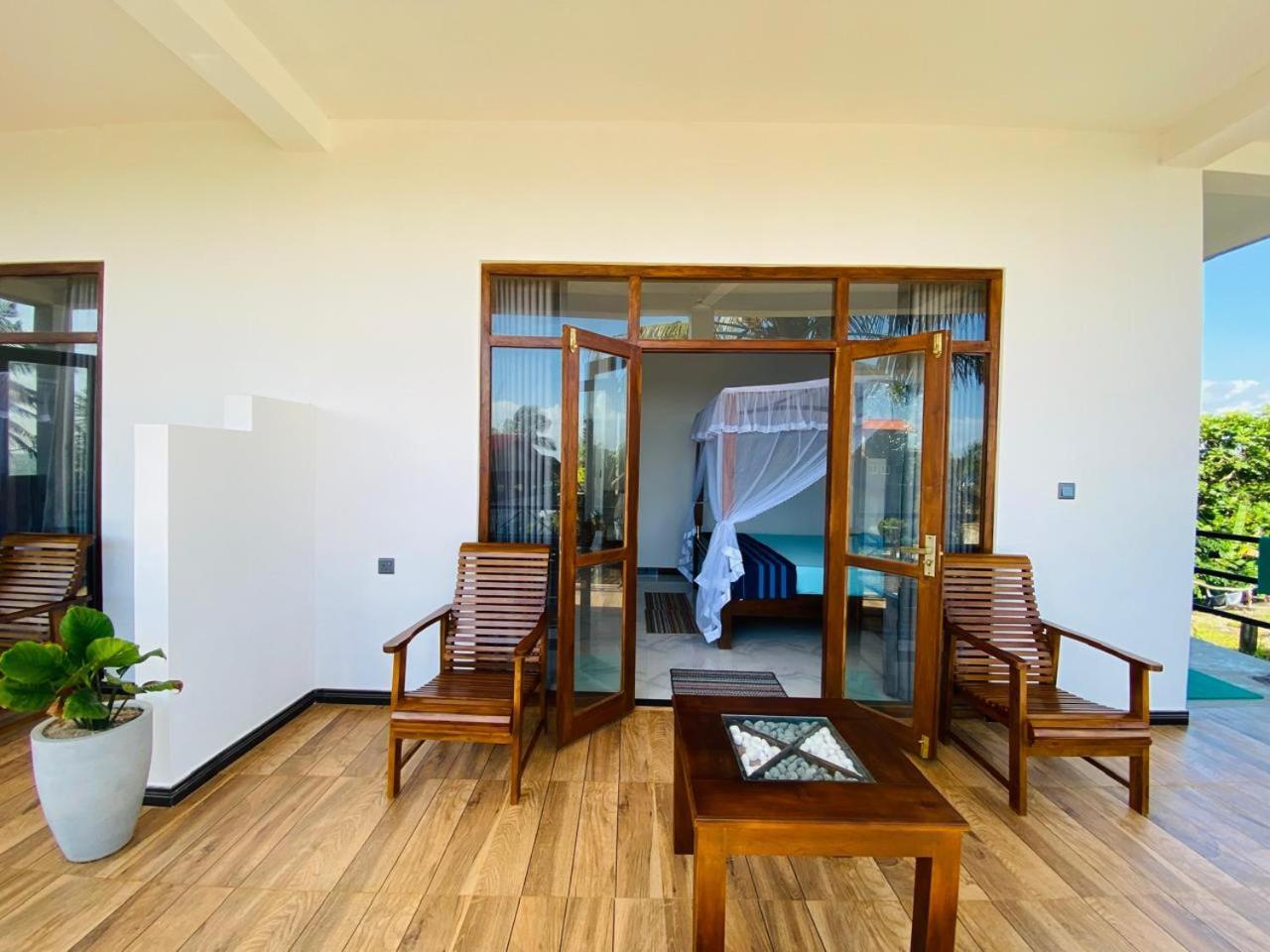 The Wave'S Guest House Мирисса Экстерьер фото