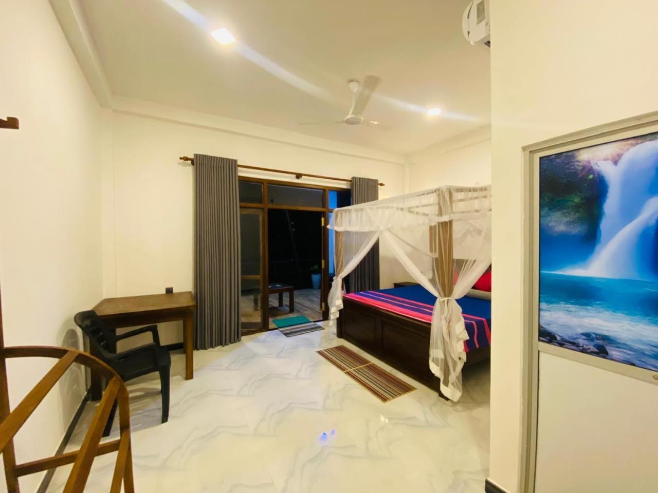 The Wave'S Guest House Мирисса Экстерьер фото