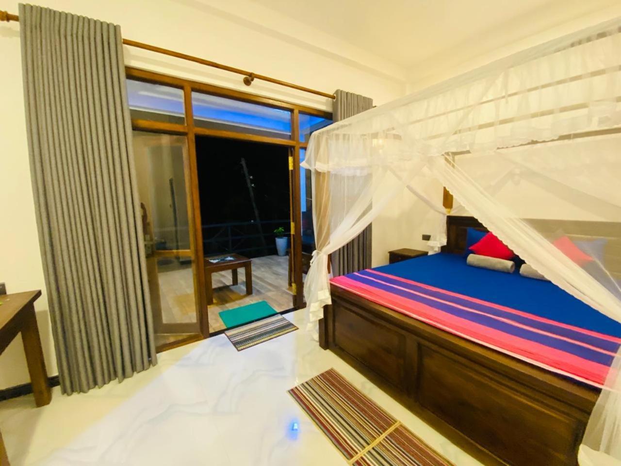 The Wave'S Guest House Мирисса Экстерьер фото